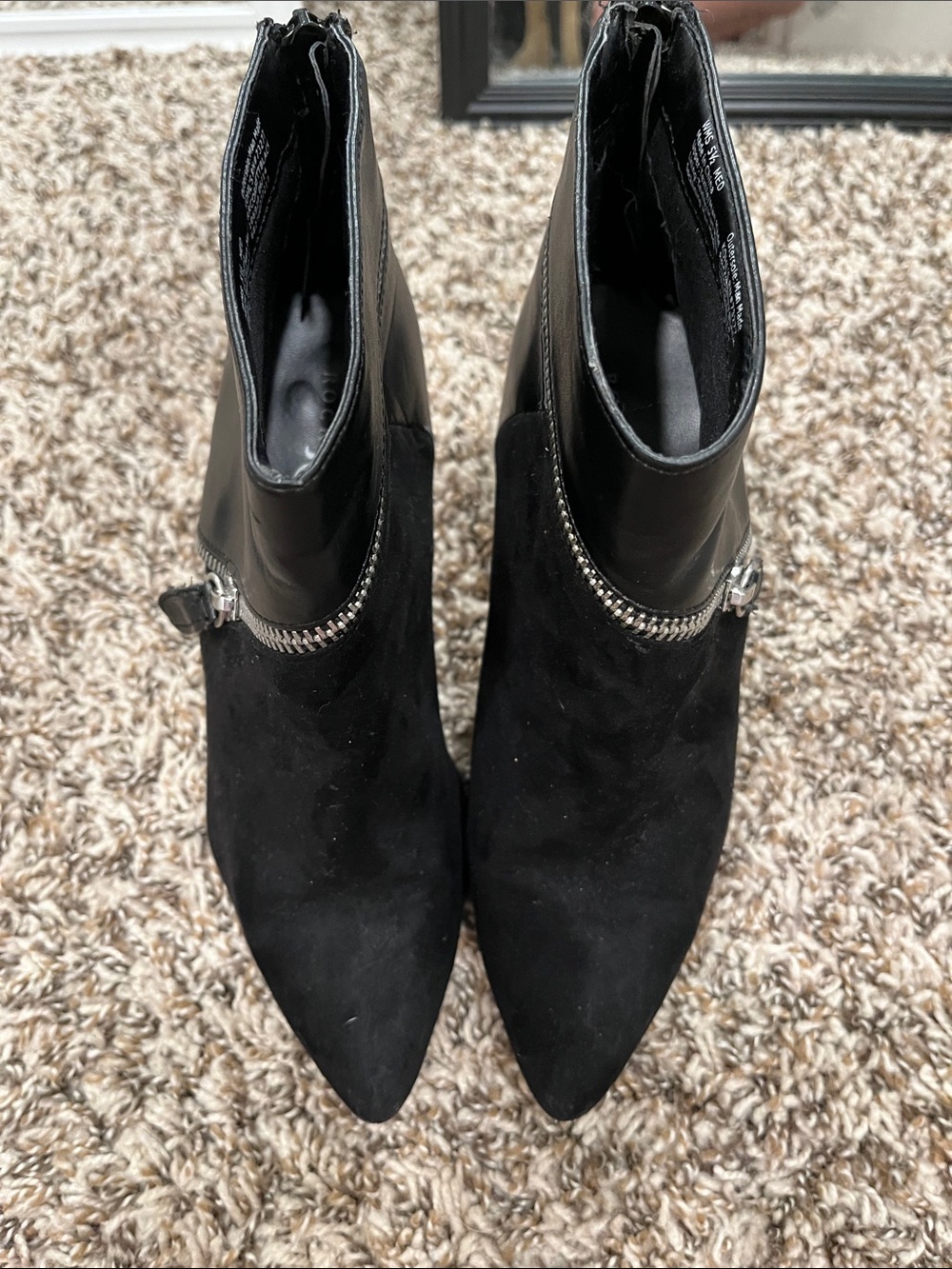 Rock and republic zipper ankle booties